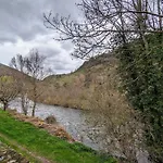 Дом отдыха Confortable 3 Au Bord De L'allier - Fr-1-582-16