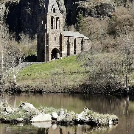 Holiday home Confortable 3 Au Bord De L'allier - Fr-1-582-16 *