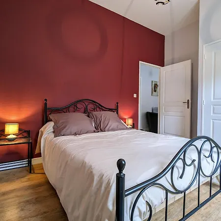 Holiday home Confortable 3 Au Bord De L'allier - Fr-1-582-16